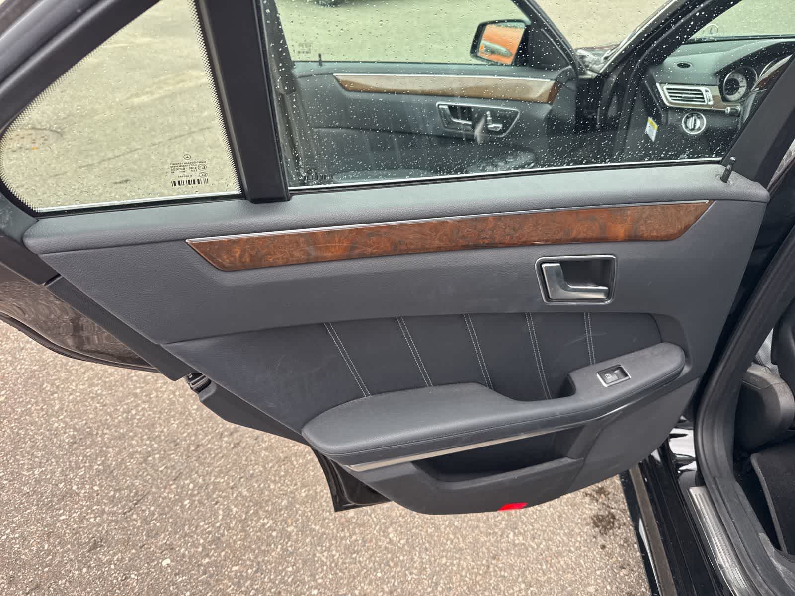 Thumbnail: 2014 Mercedes-Benz E-Class - 18