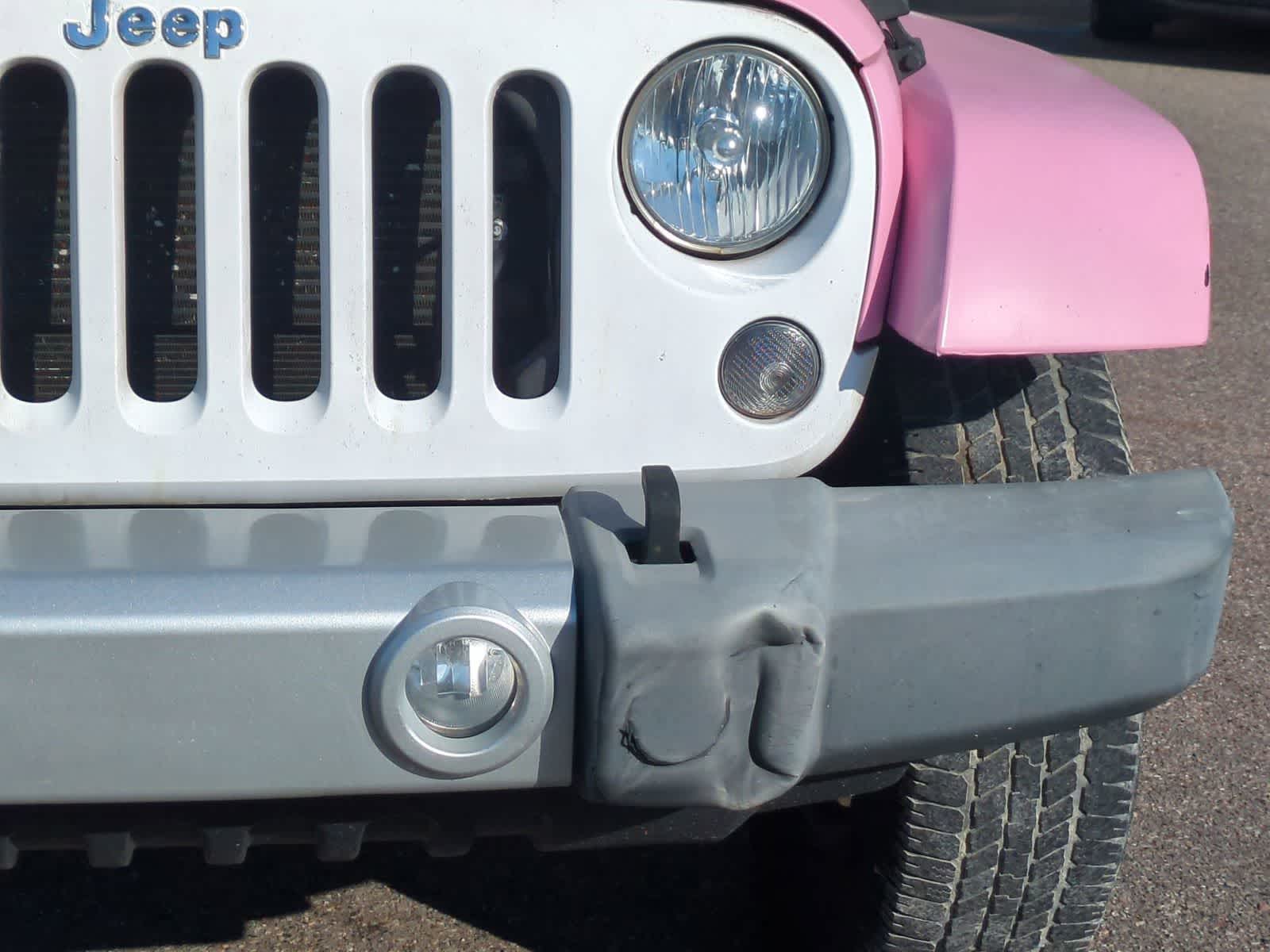 Thumbnail: 2015 Jeep Wrangler - 11