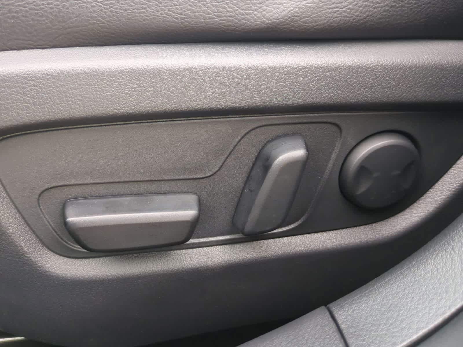 Thumbnail: 2026 Mazda CX-50 - 16