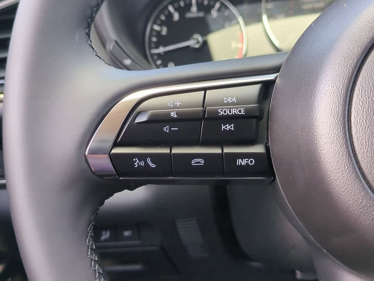 Thumbnail: 2025 Mazda CX-30 - 23