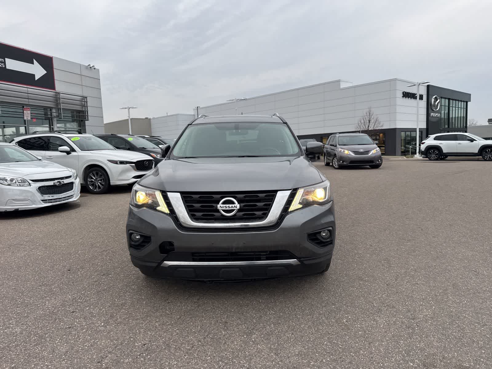 Thumbnail: 2018 Nissan Pathfinder - 2