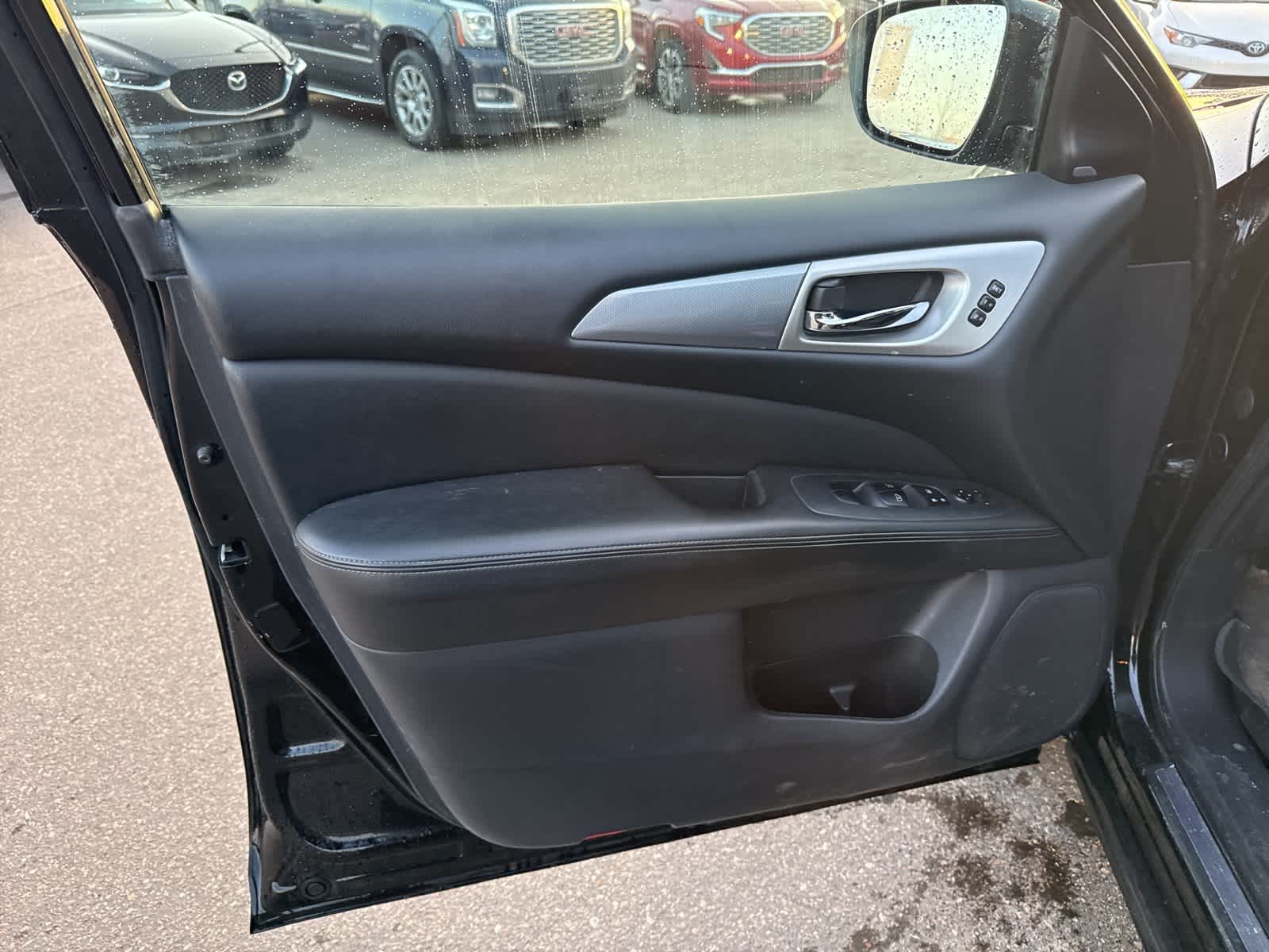 Thumbnail: 2018 Nissan Pathfinder - 15