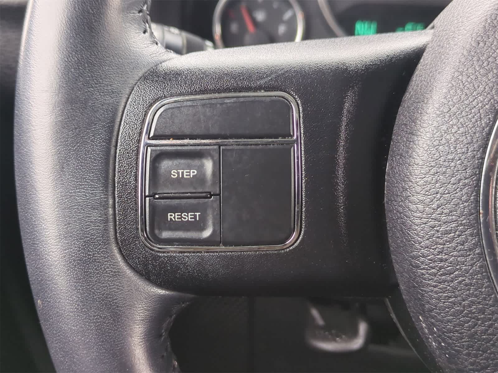 Thumbnail: 2015 Jeep Wrangler - 22