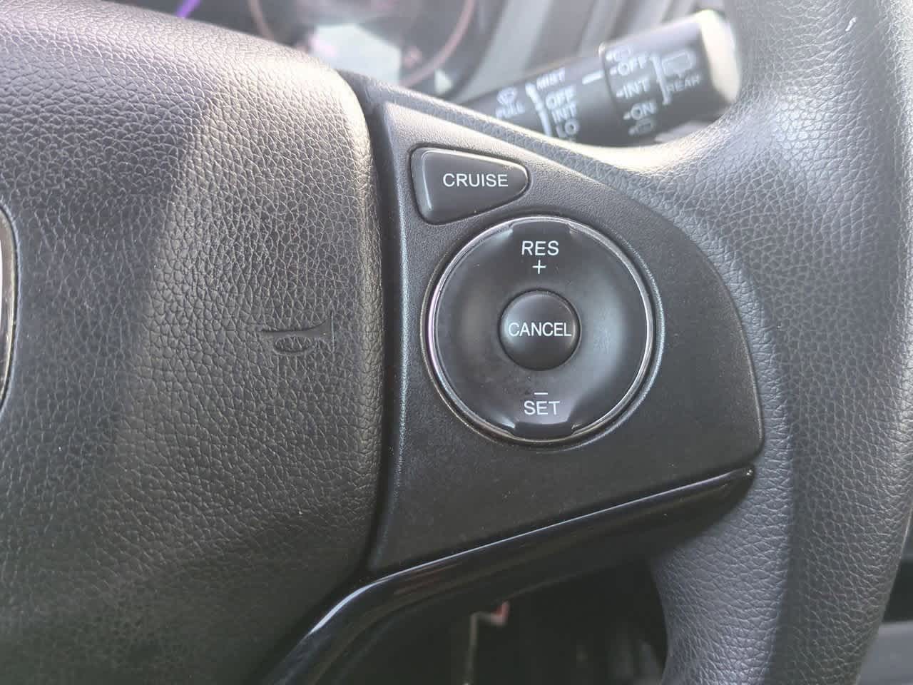 Thumbnail: 2016 Honda HR-V - 22