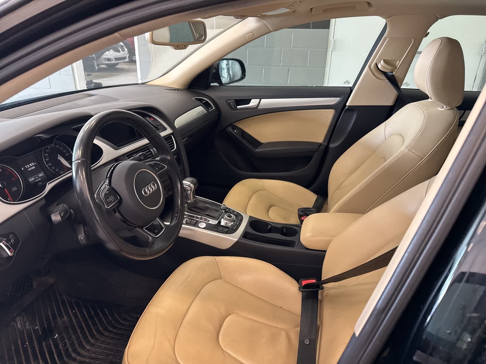 Thumbnail: 2015 Audi A4 - 16