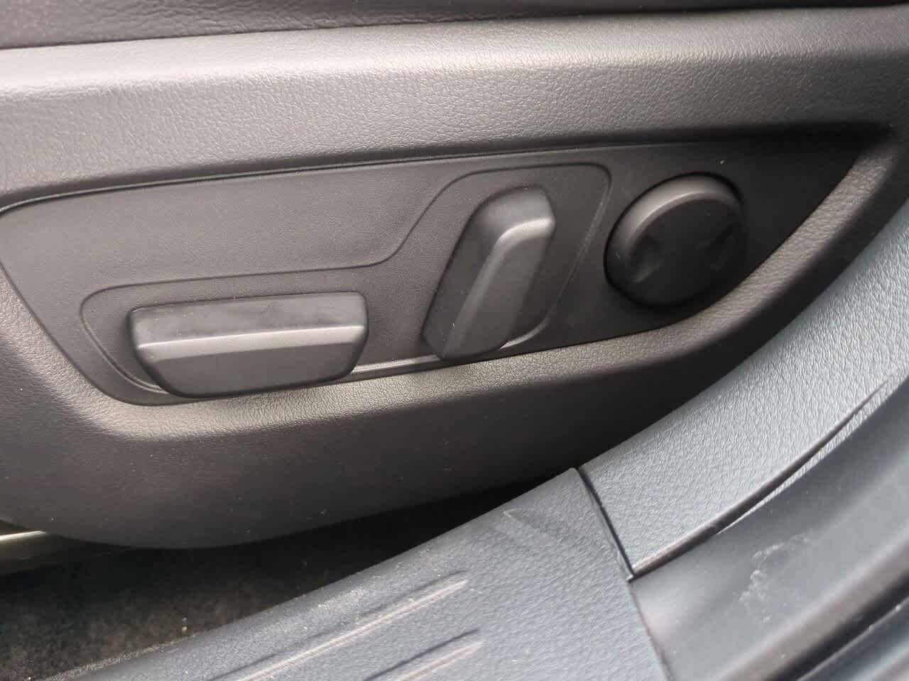 Thumbnail: 2026 Mazda CX-50 - 16