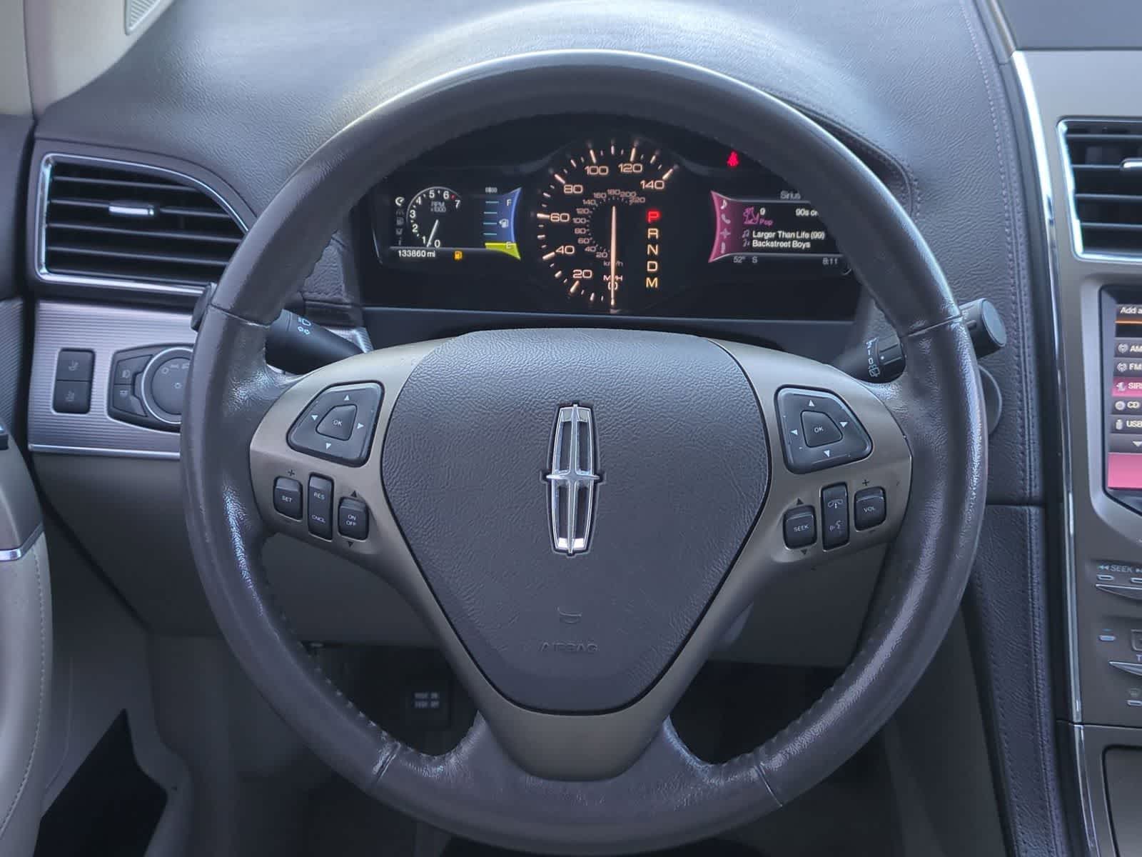 Thumbnail: 2011 Lincoln MKX - 23