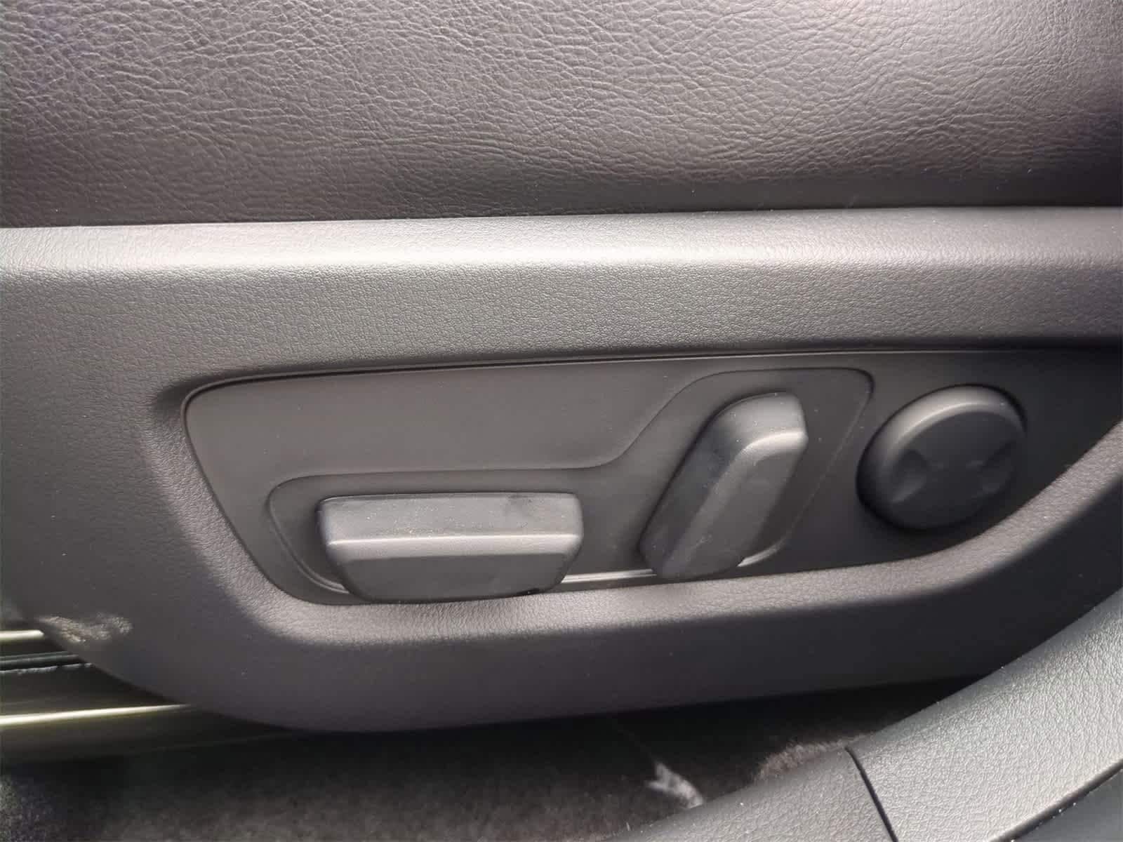 Thumbnail: 2026 Mazda CX-50 - 16