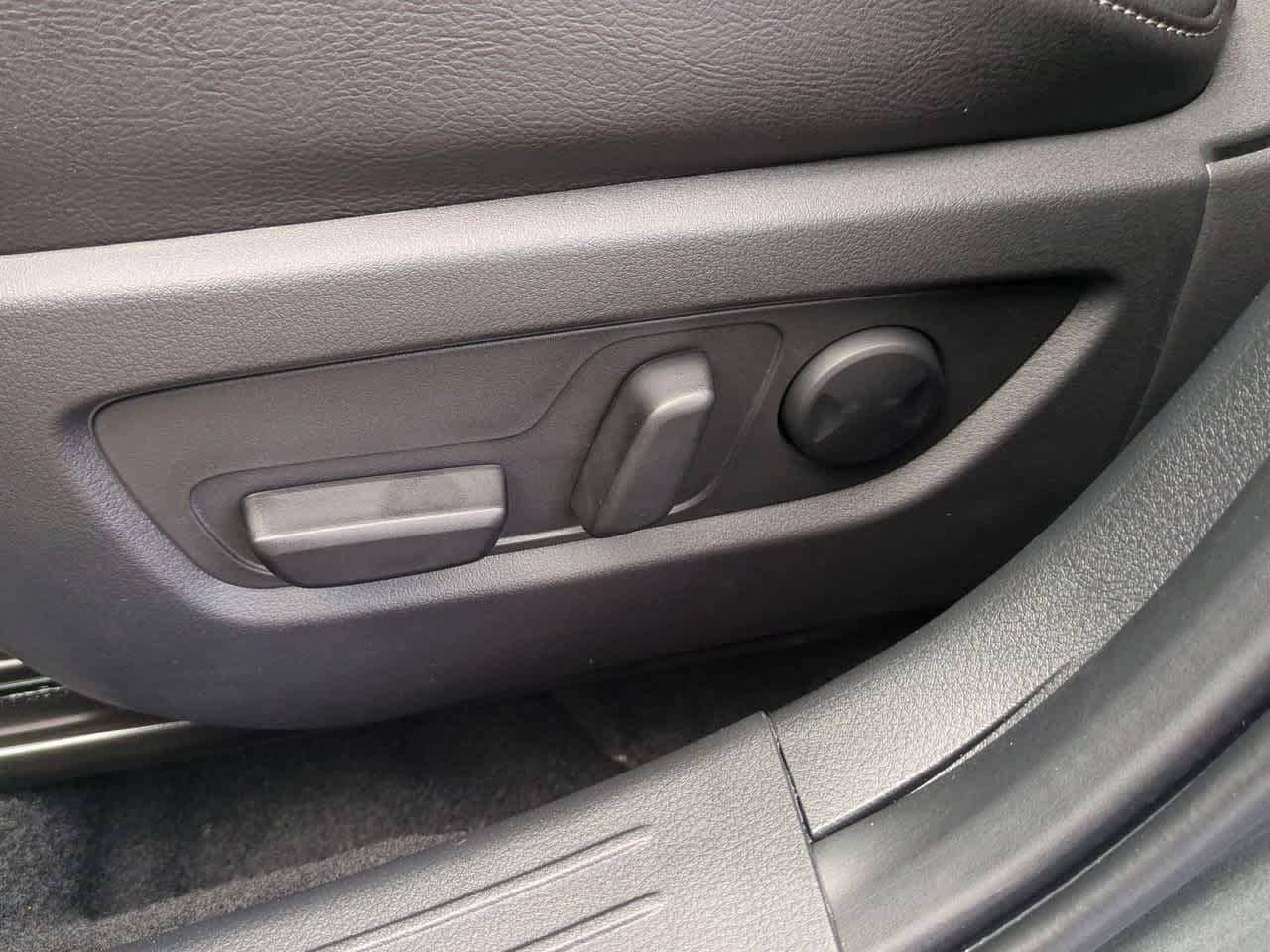 Thumbnail: 2025 Mazda CX-50 - 15