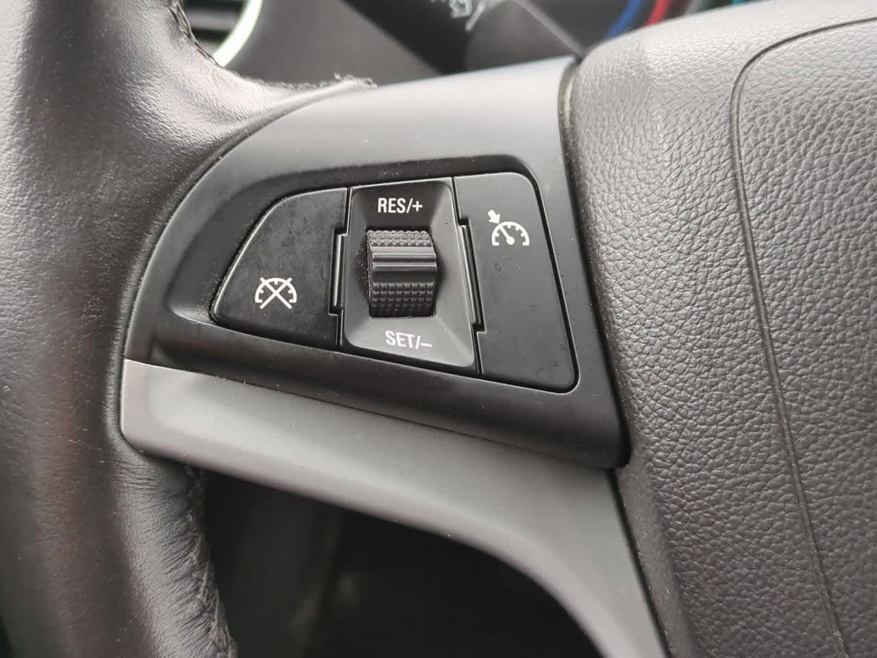 Thumbnail: 2014 Chevrolet Cruze - 21