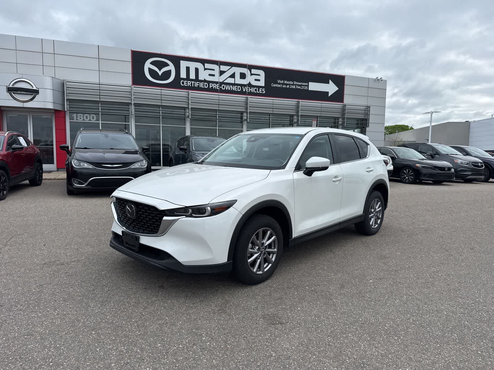 2023 Mazda CX-5 S Select Package Auto AWD's photo