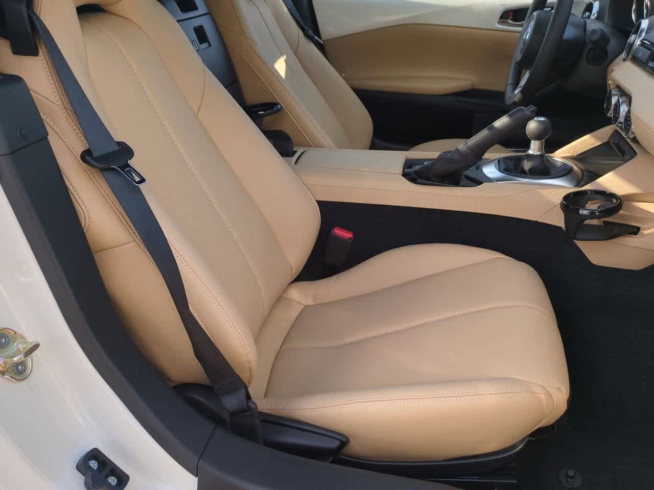 Thumbnail: 2025 Mazda MX-5 Miata - 17