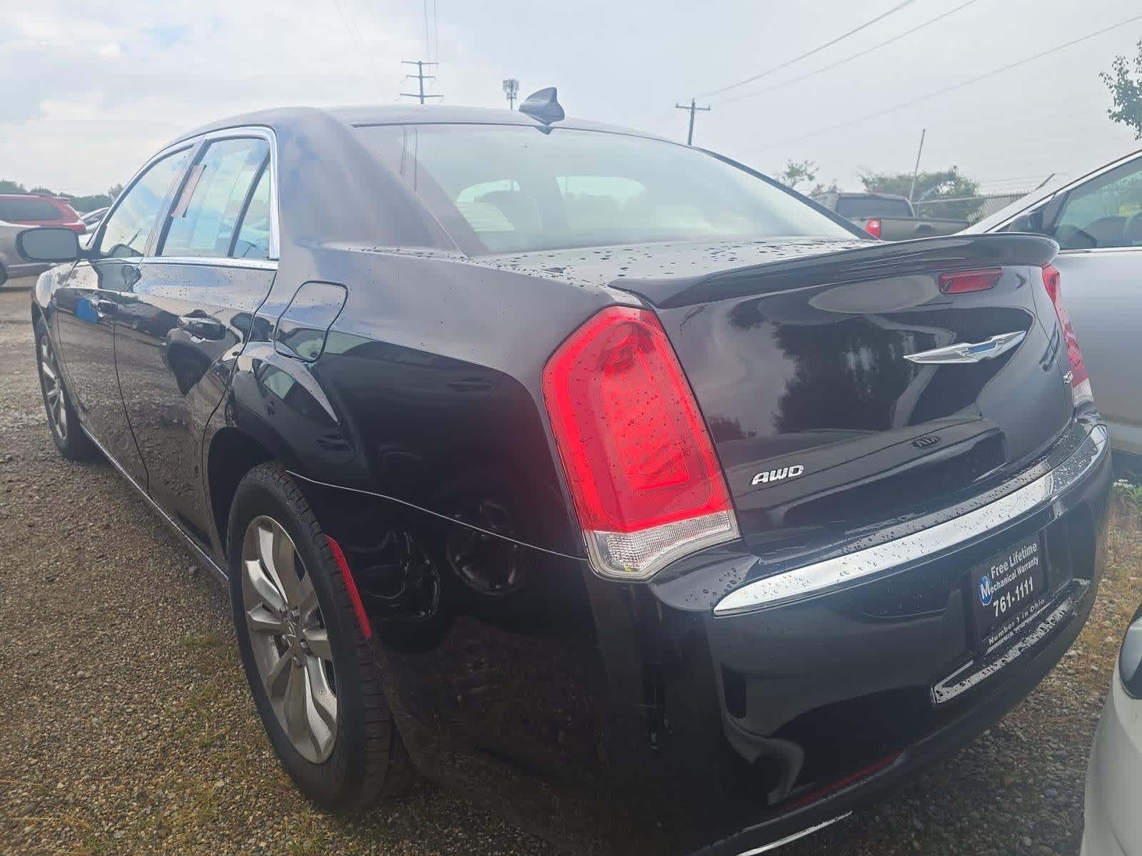 Thumbnail: 2017 Chrysler 300 - 2