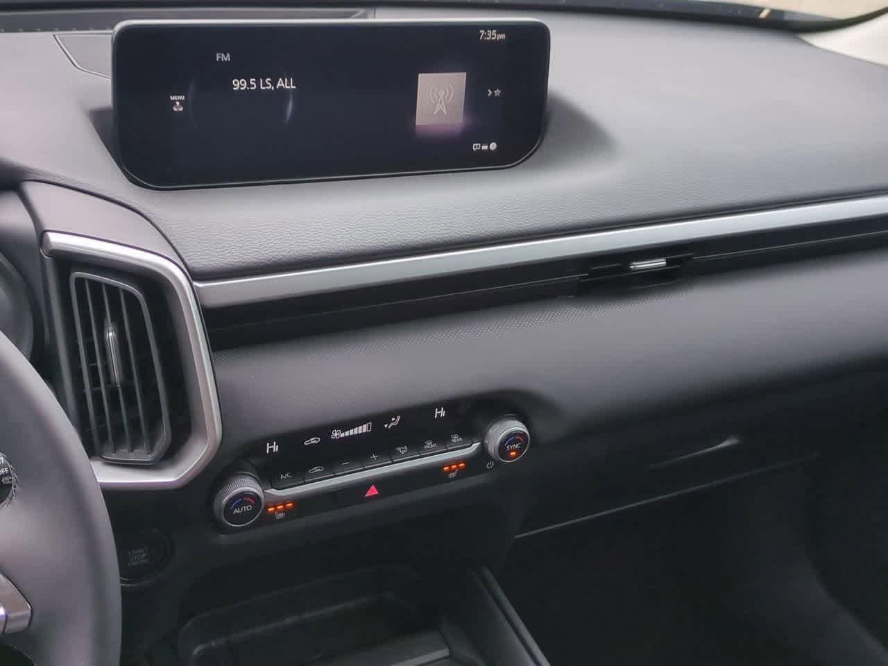 Thumbnail: 2025 Mazda CX-50 - 27