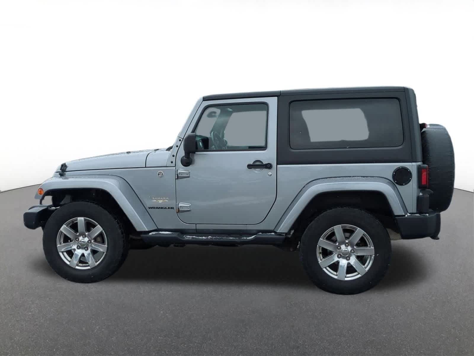 Thumbnail: 2015 Jeep Wrangler - 3