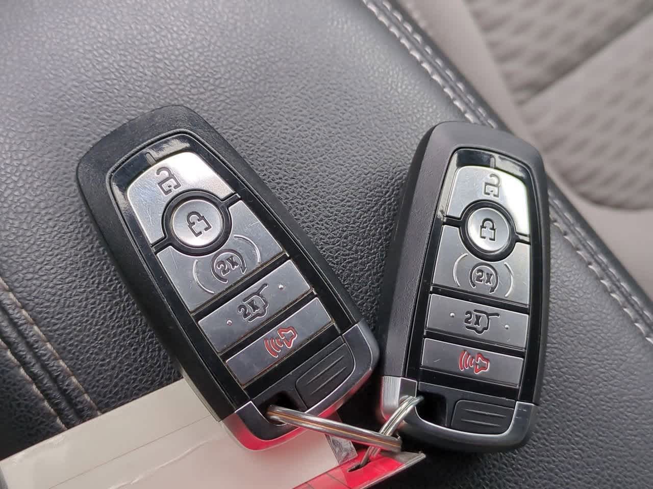 Thumbnail: 2022 Ford Escape - 32