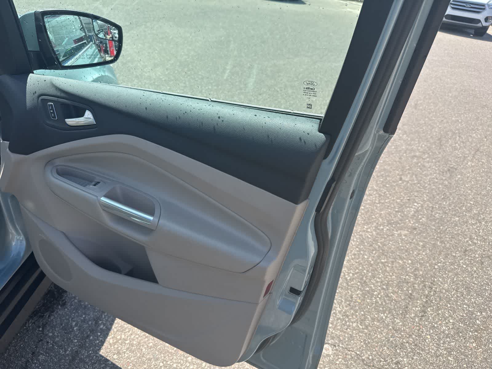 Thumbnail: 2014 Ford C-Max - 27