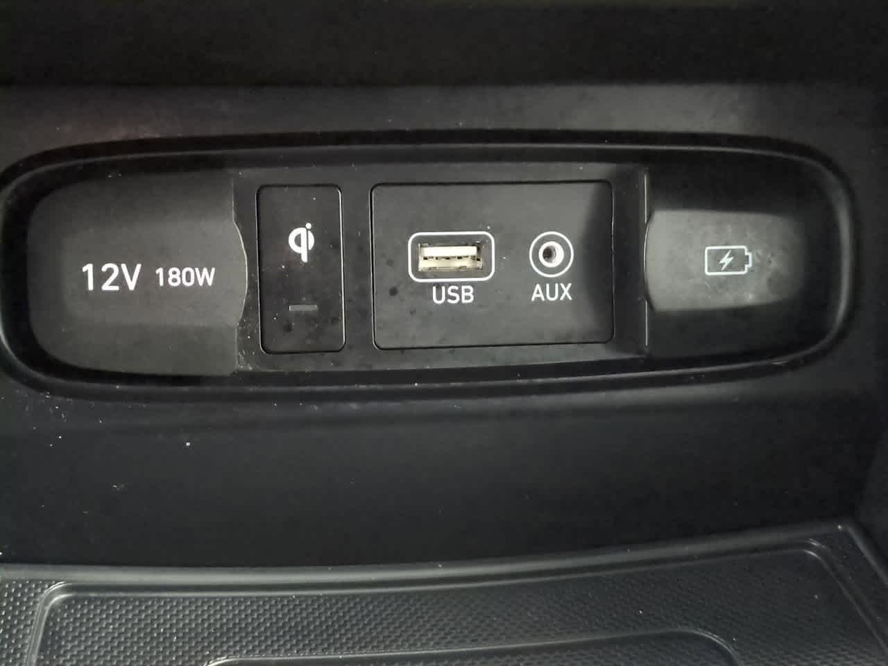 Thumbnail: 2019 Hyundai Santa Fe - 32