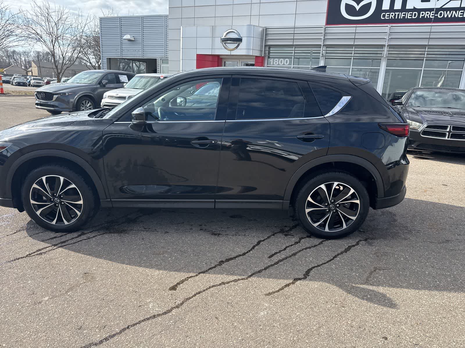 Thumbnail: 2023 Mazda CX-5 - 8