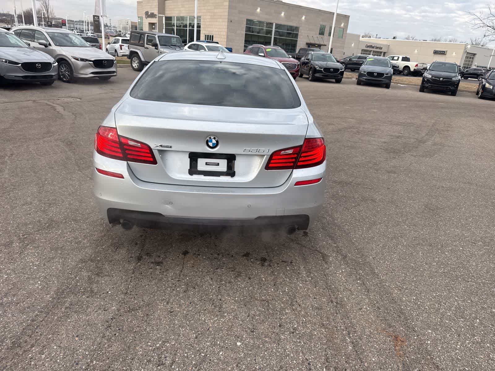 Thumbnail: 2016 BMW 5 Series - 6