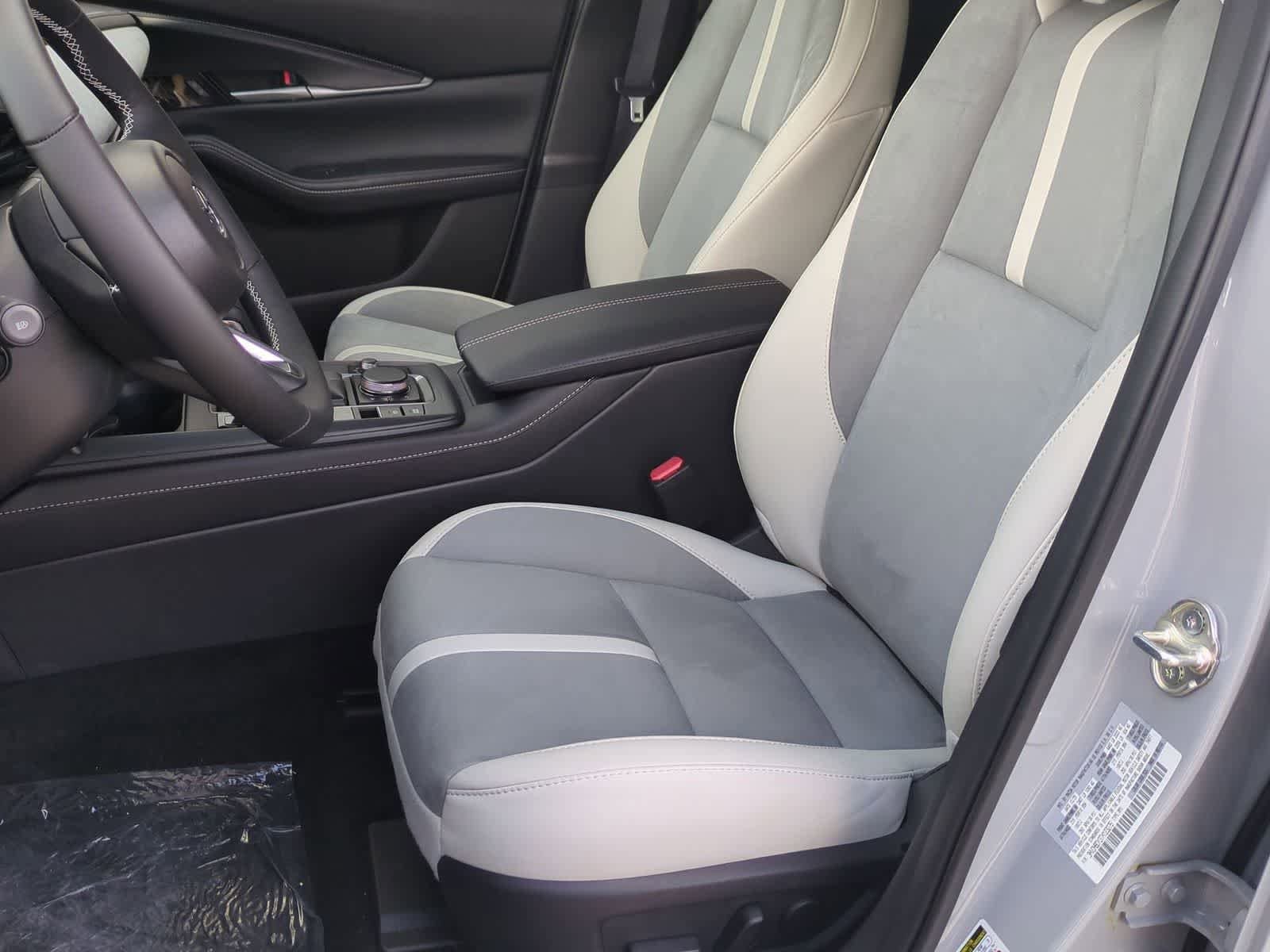 Thumbnail: 2026 Mazda CX-30 - 15