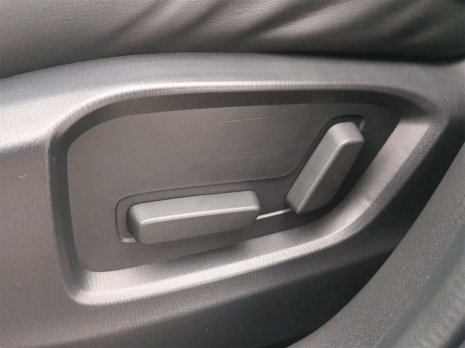 Thumbnail: 2025 Mazda CX-5 - 16