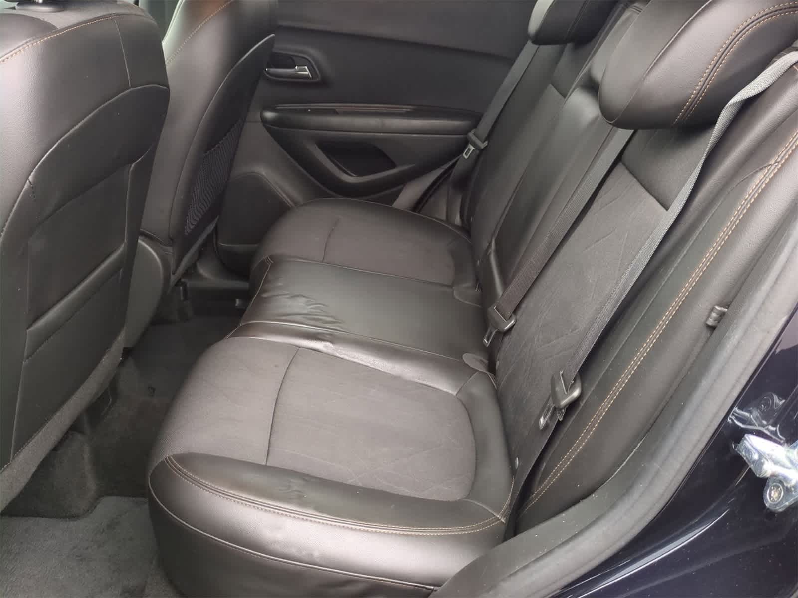 Thumbnail: 2022 Chevrolet Trax - 18