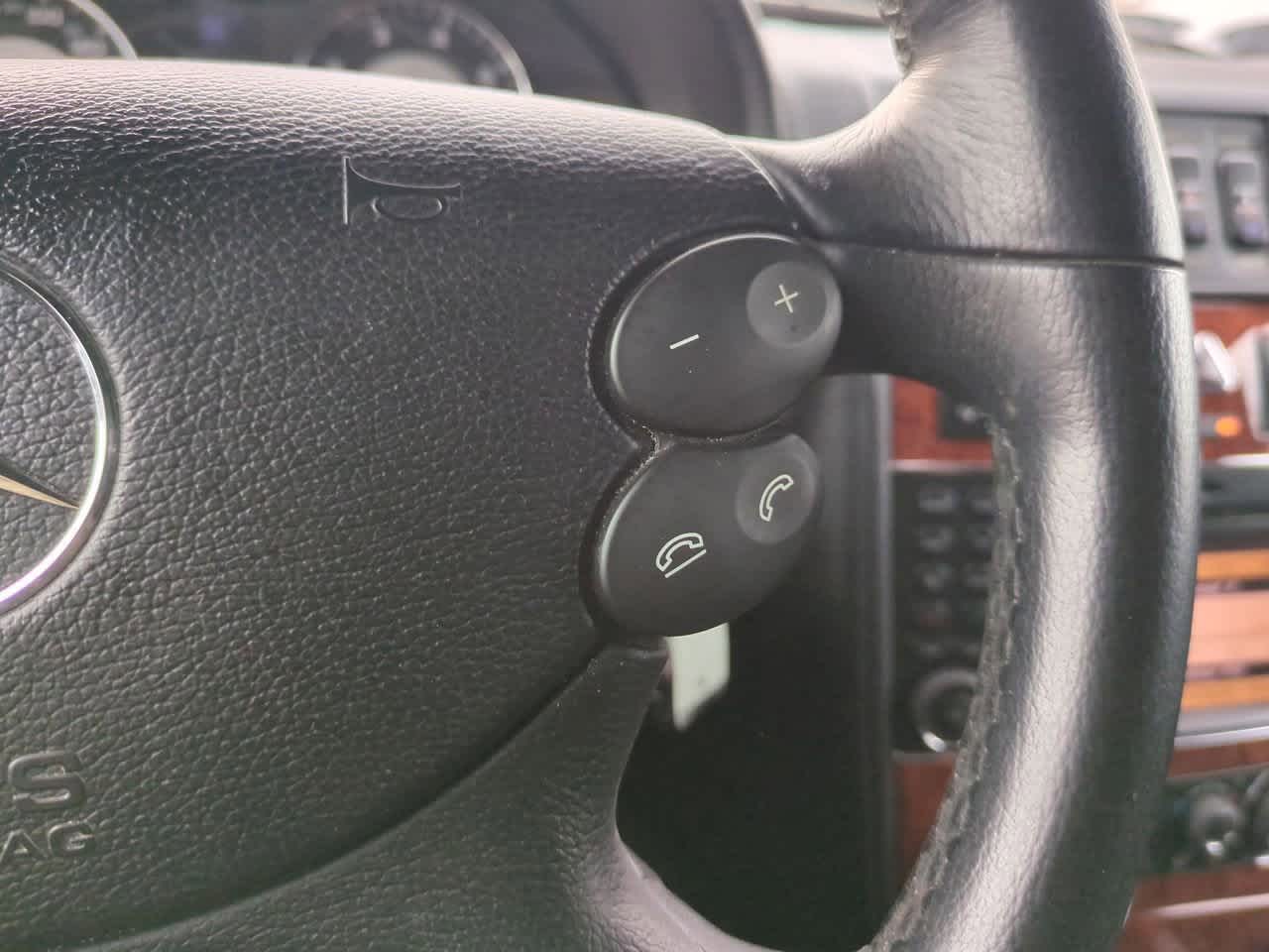 Thumbnail: 2011 Mercedes-Benz G-Class - 25