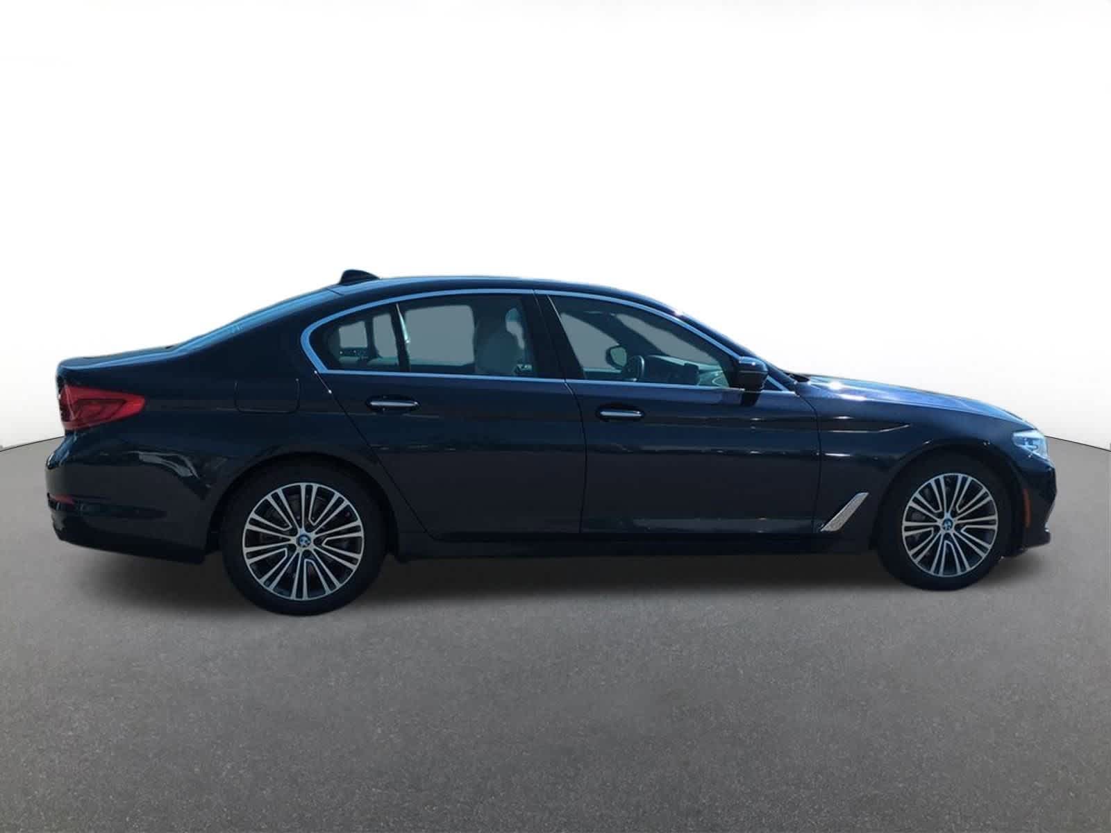 Thumbnail: 2018 BMW 5 Series - 7