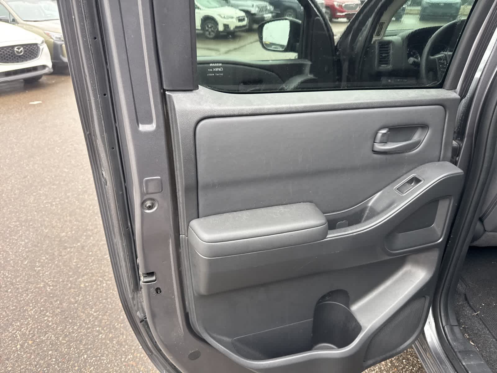 Thumbnail: 2022 Nissan Frontier - 17