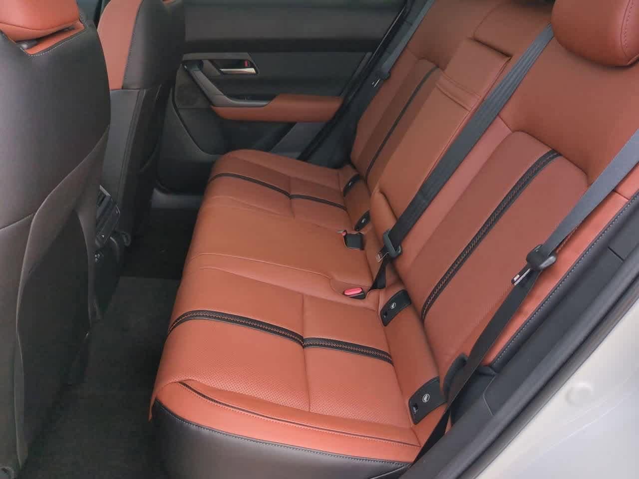 Thumbnail: 2025 Mazda CX-50 - 18