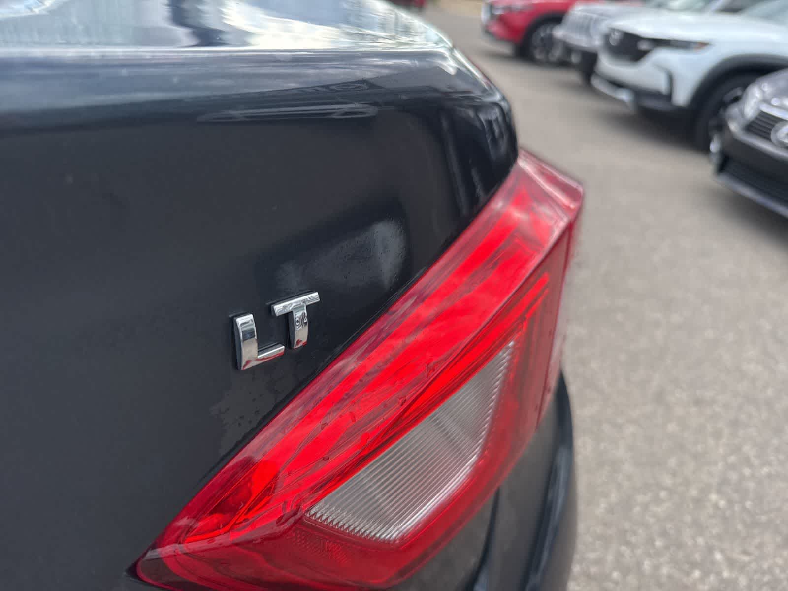 Thumbnail: 2017 Chevrolet Cruze - 22