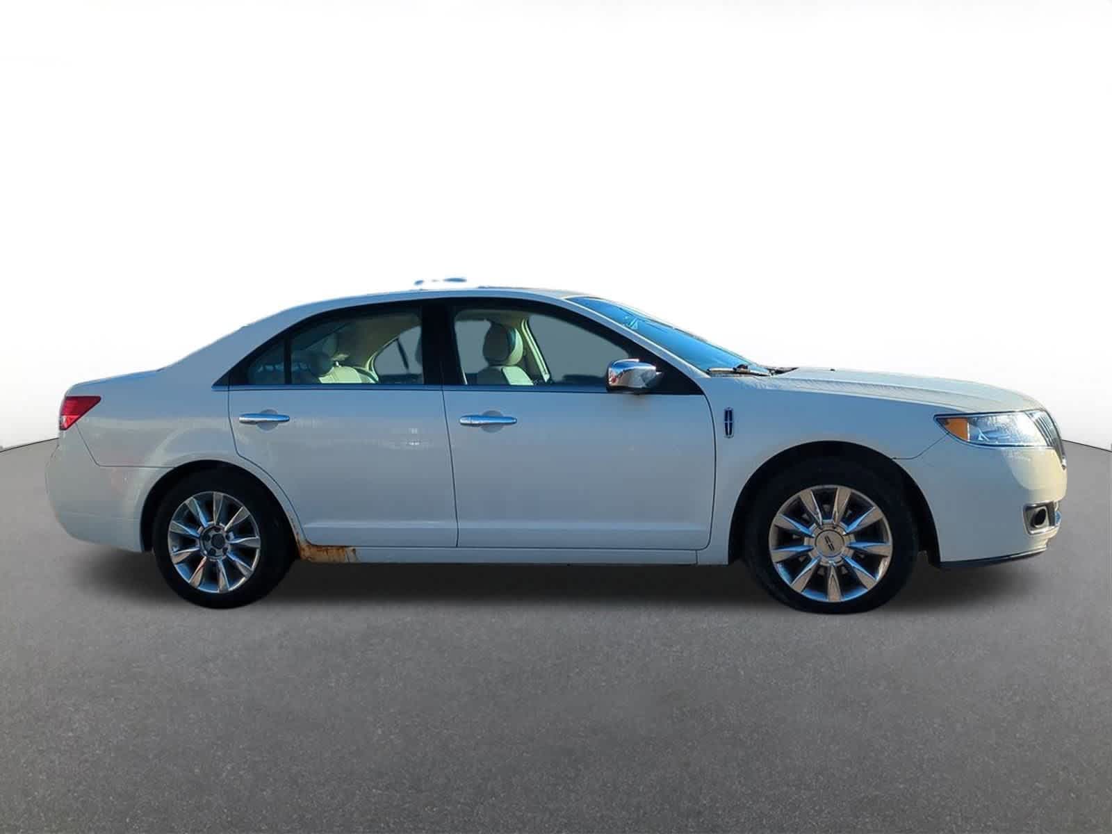 Thumbnail: 2012 Lincoln MKZ - 7