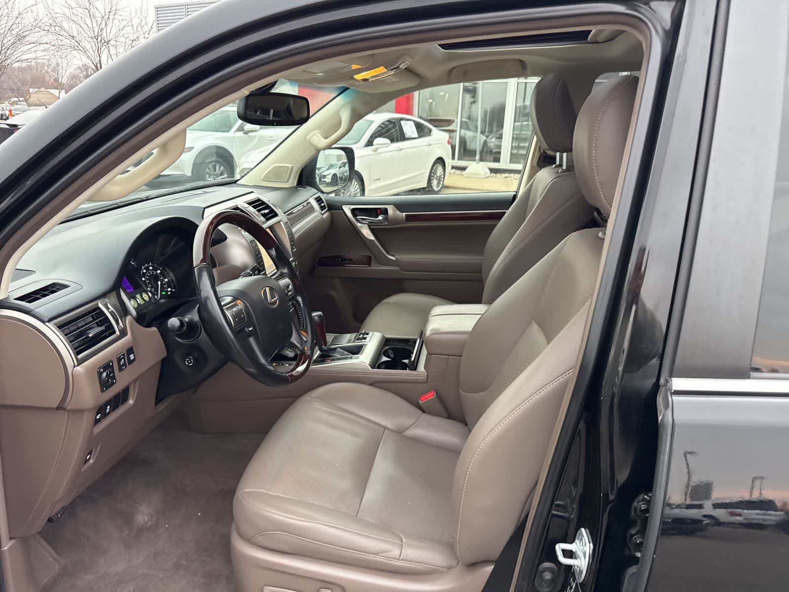 Thumbnail: 2019 Lexus GX - 13