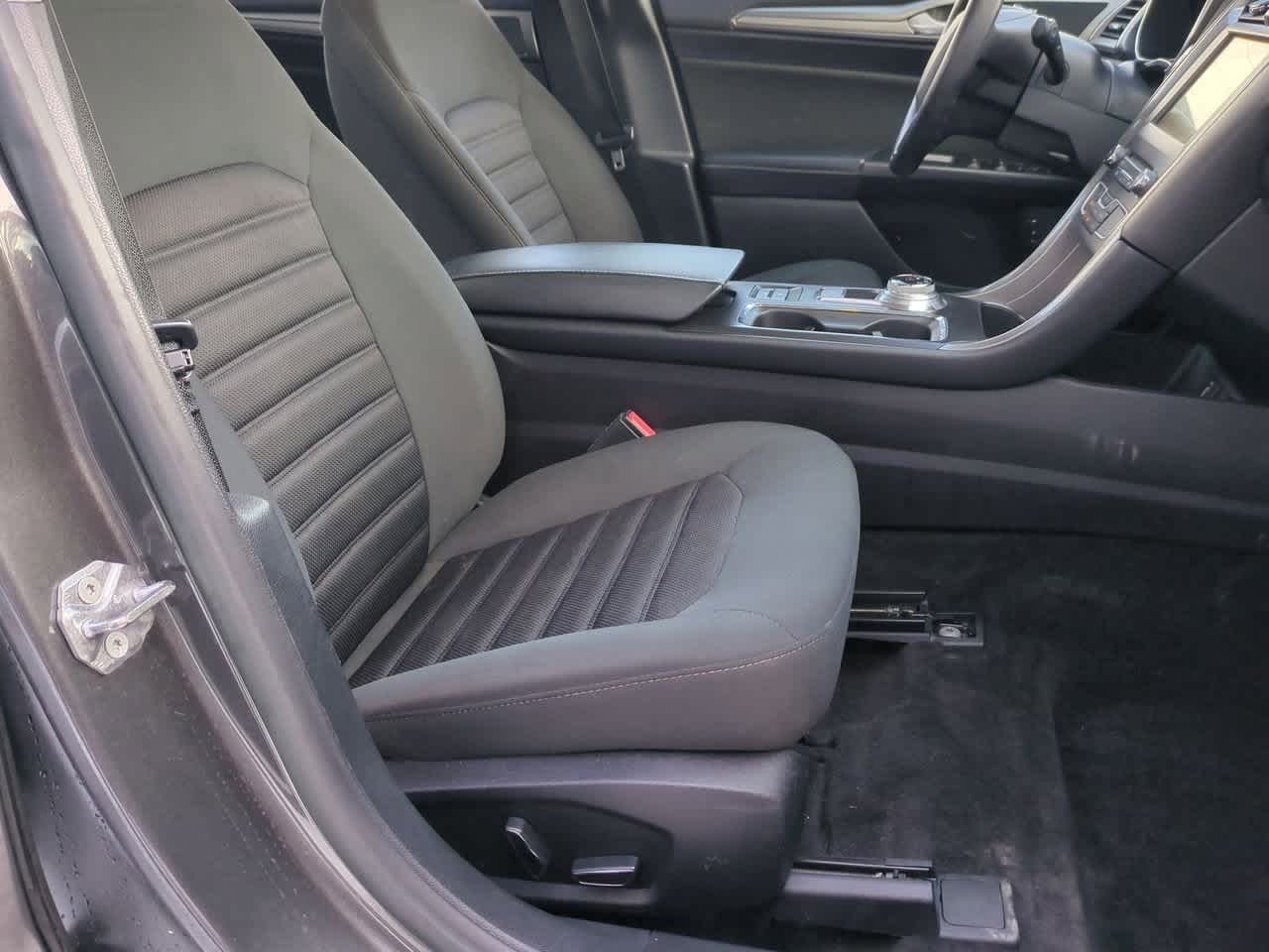 Thumbnail: 2017 Ford Fusion - 20