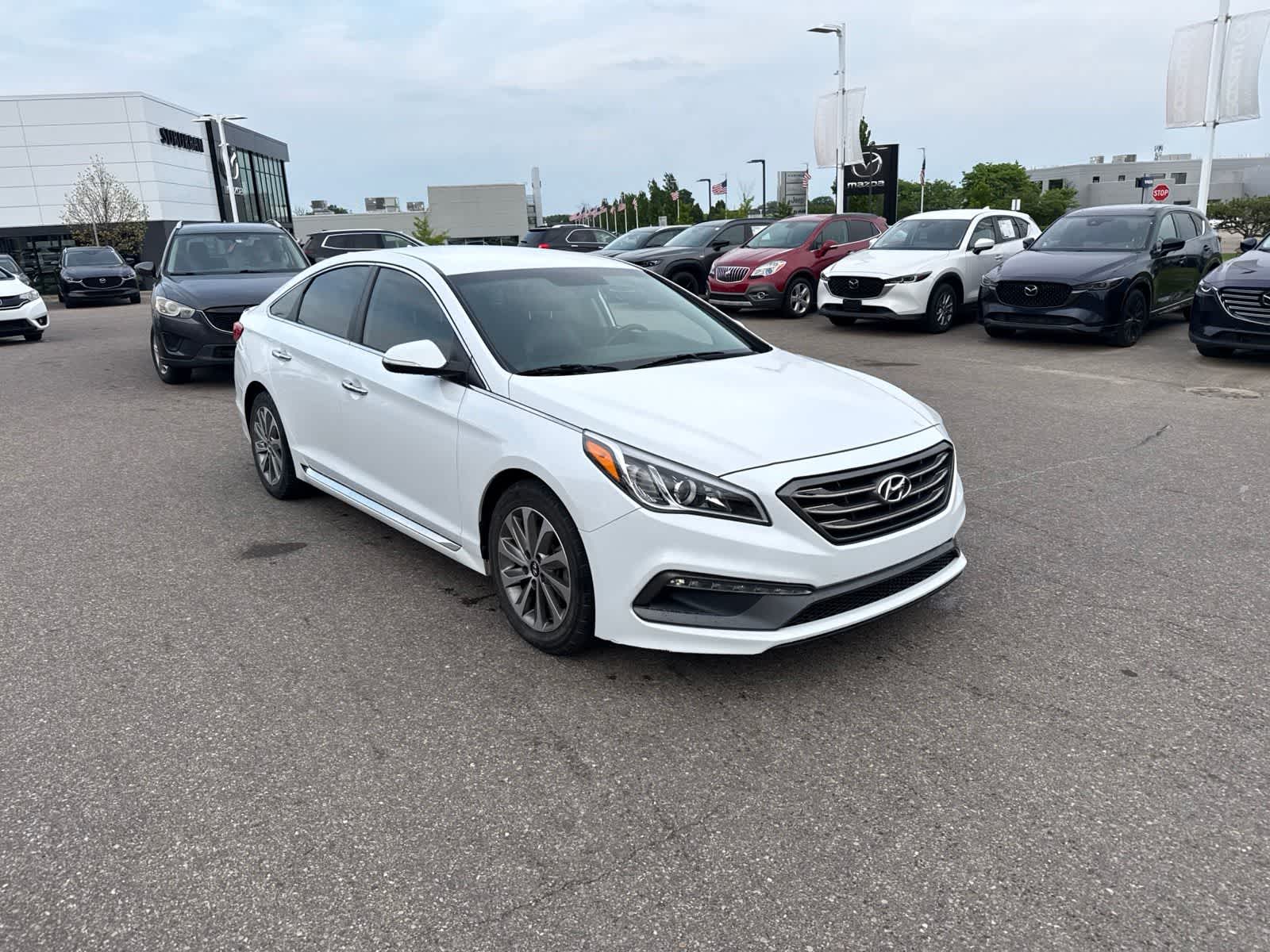 Thumbnail: 2016 Hyundai Sonata - 3
