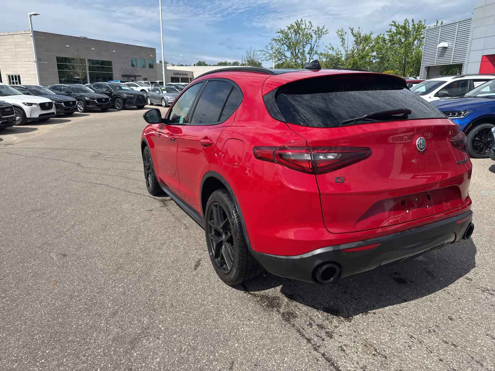 Thumbnail: 2019 Alfa Romeo Stelvio - 7