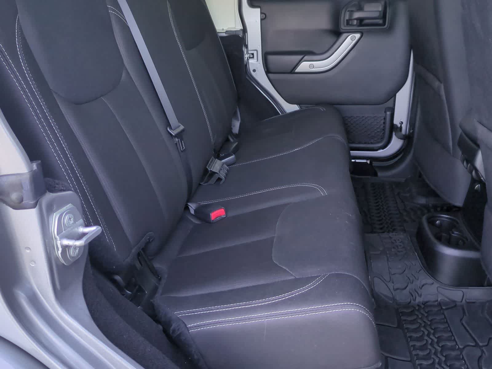 Thumbnail: 2017 Jeep Wrangler - 19