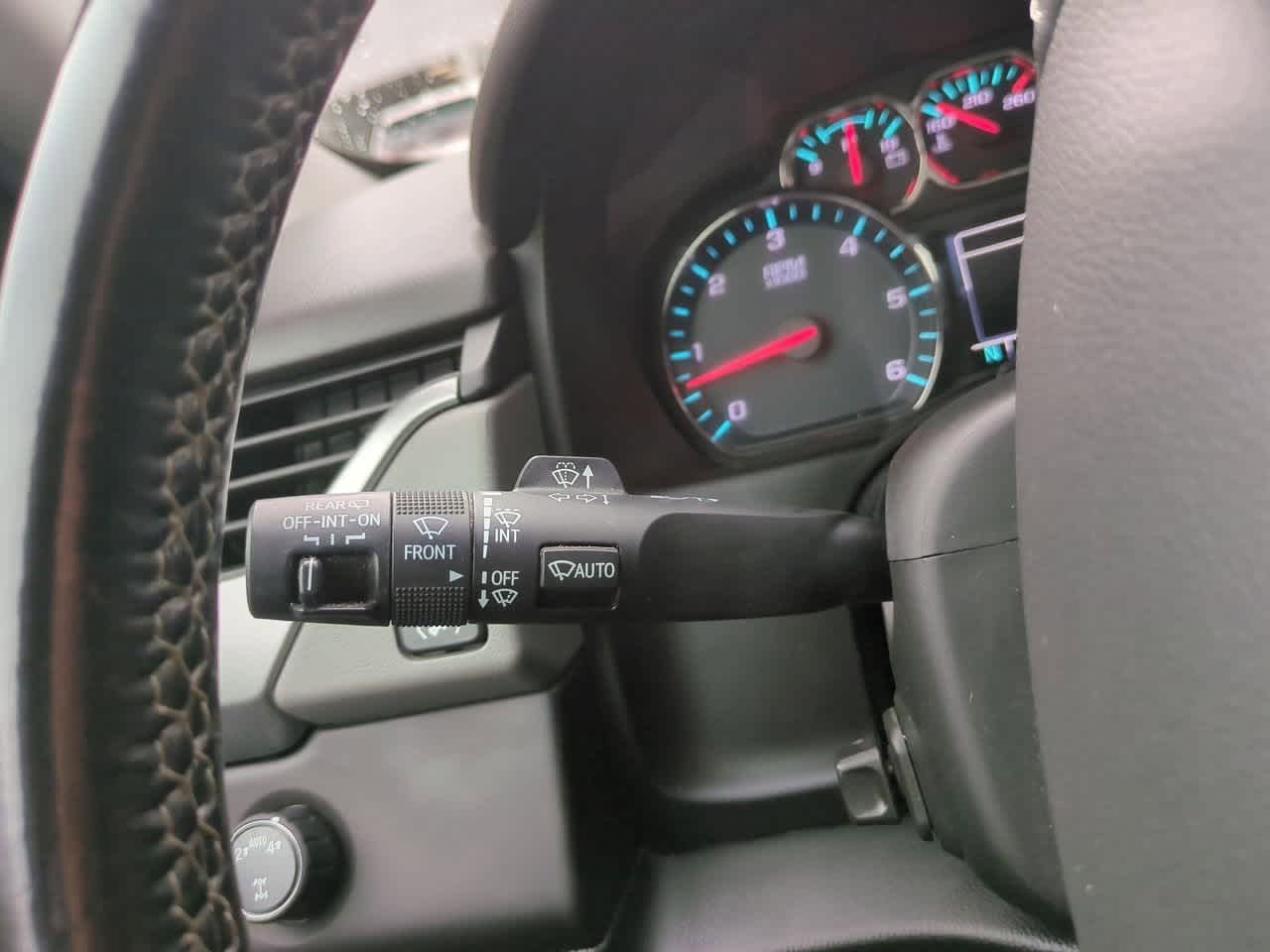 Thumbnail: 2019 Chevrolet Suburban - 27