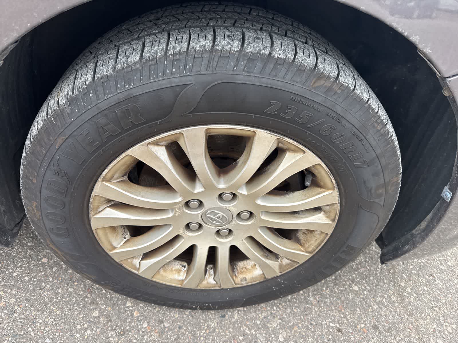 Thumbnail: 2013 Toyota Sienna - 12