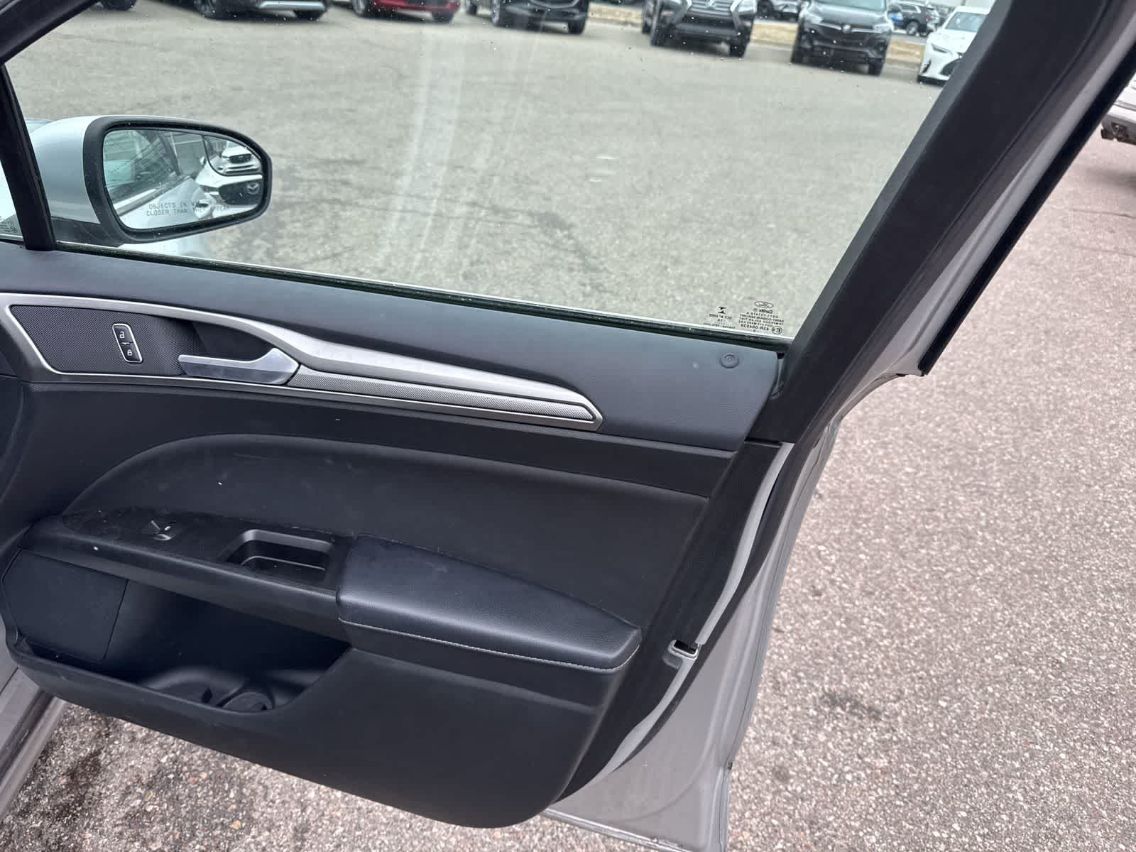 Thumbnail: 2017 Ford Fusion - 26