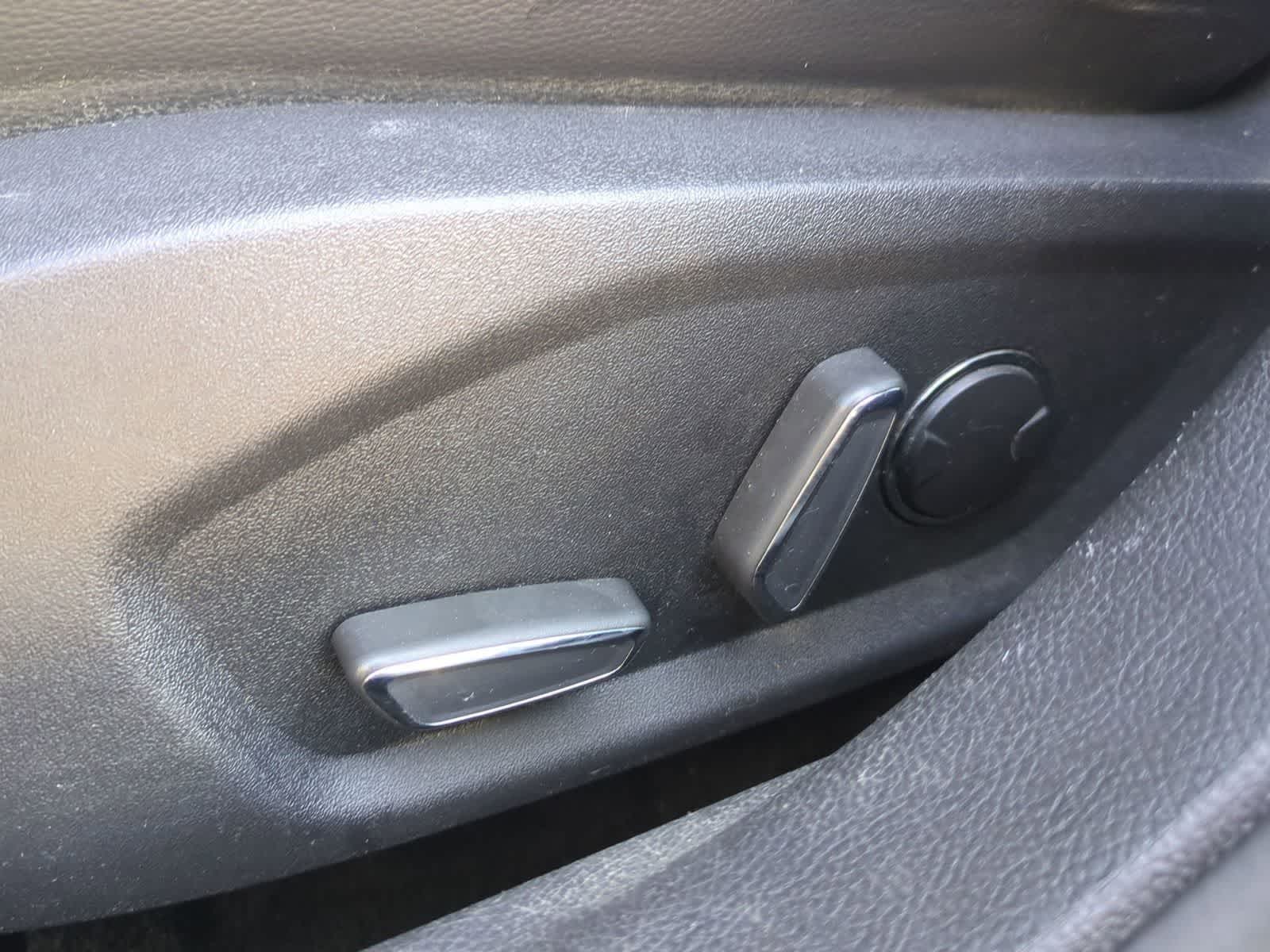 Thumbnail: 2015 Ford Fusion - 16