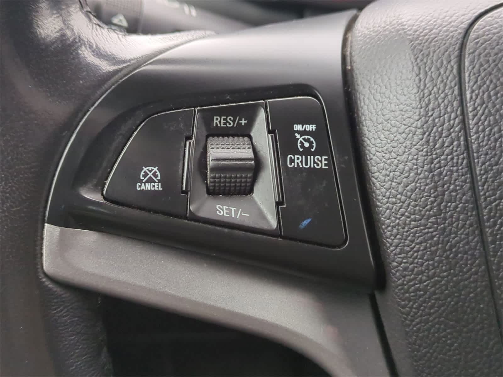 Thumbnail: 2022 Chevrolet Trax - 22