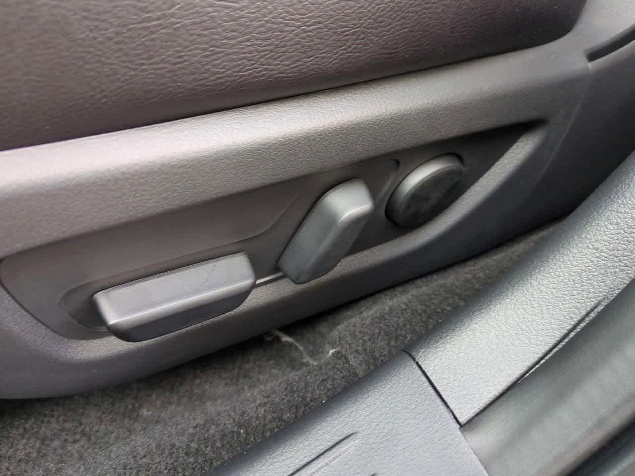 Thumbnail: 2025 Mazda CX-50 - 15