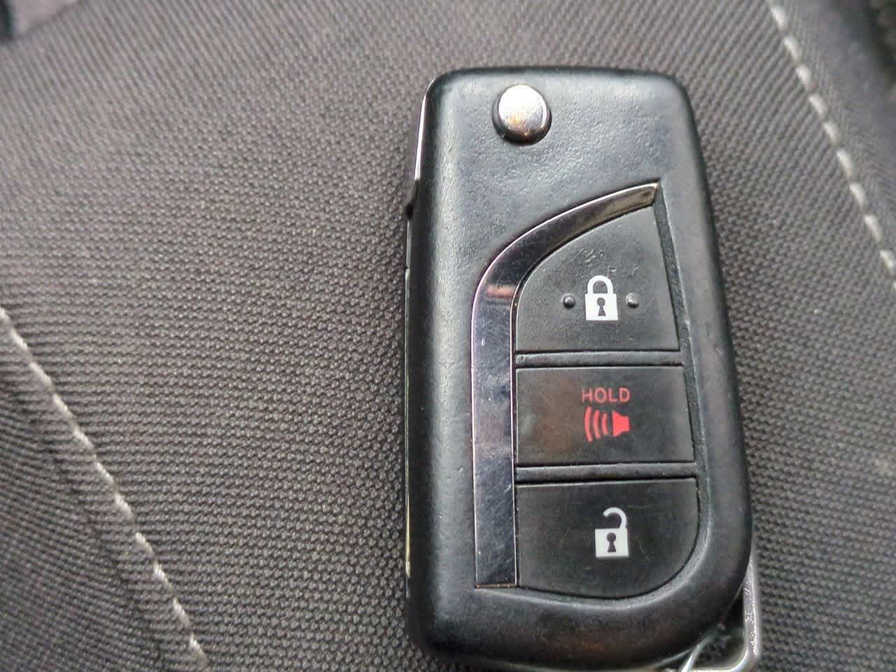 Thumbnail: 2017 Toyota Corolla iM - 32