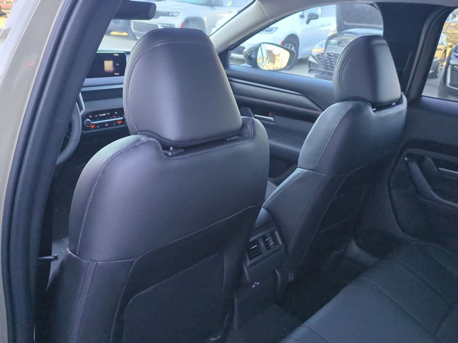 Thumbnail: 2026 Mazda CX-50 - 17