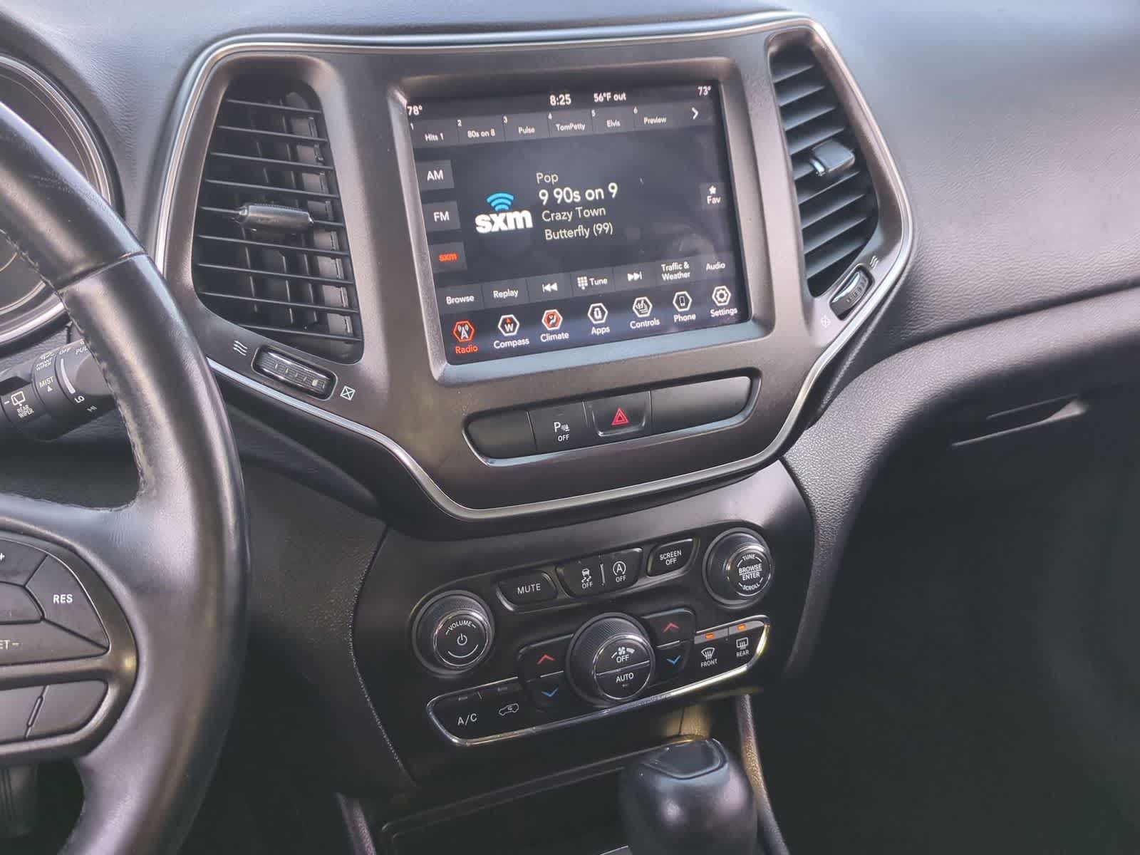 Thumbnail: 2019 Jeep Cherokee - 26