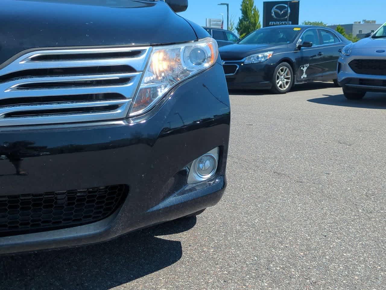 Thumbnail: 2011 Toyota Venza - 10
