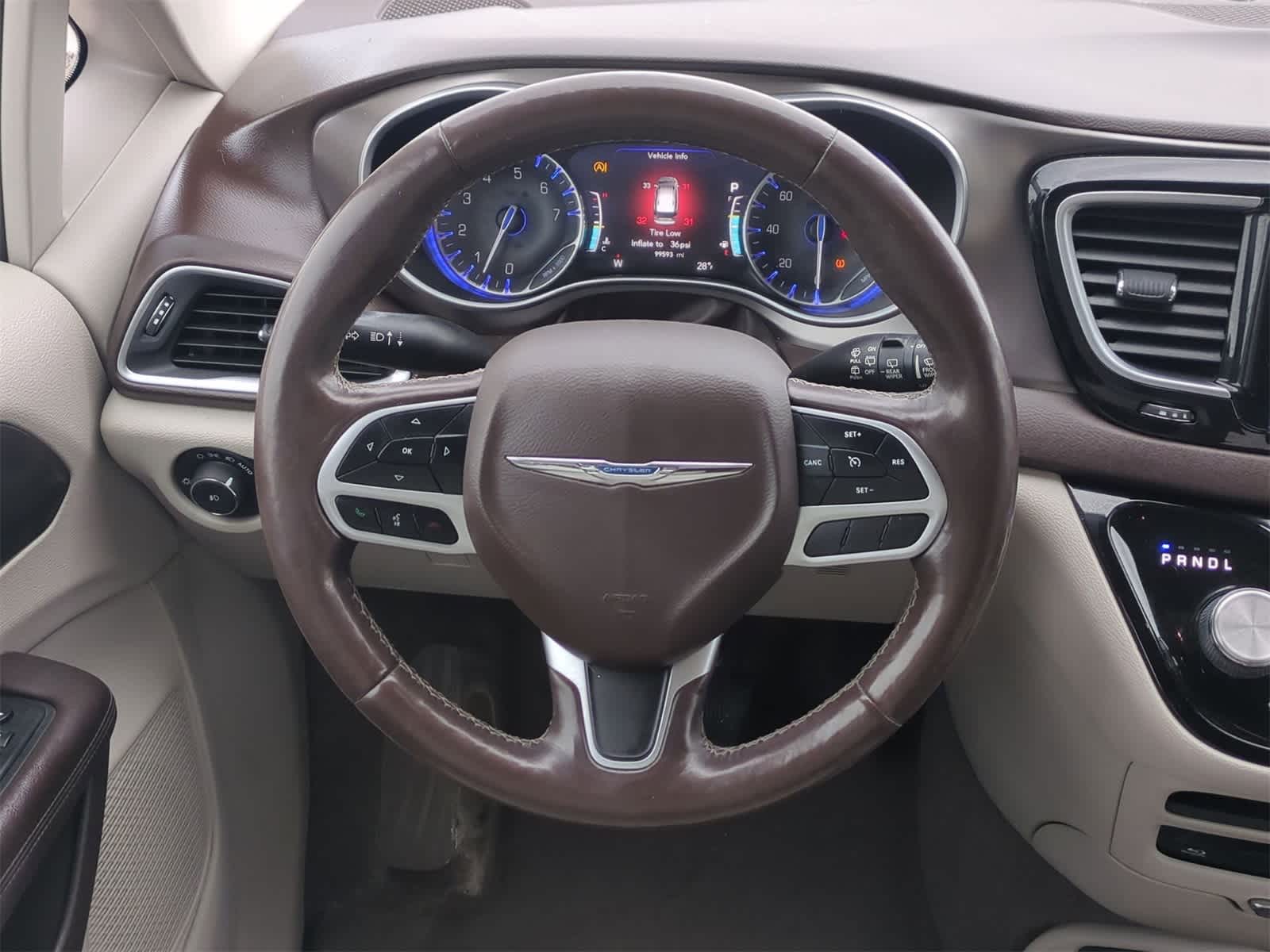 Thumbnail: 2018 Chrysler Pacifica - 23