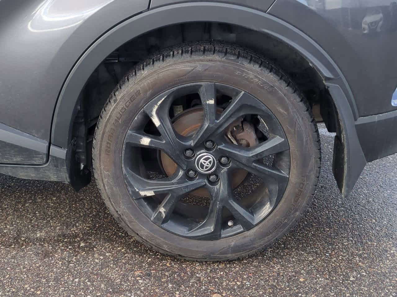 Thumbnail: 2021 Toyota C-HR - 12